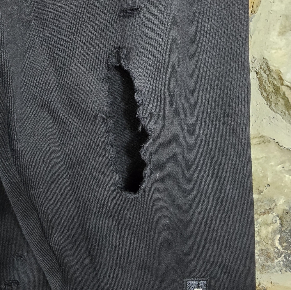 Mastermind World Distressed Skull 20th Sweater Shirt - Picture 11 of 12